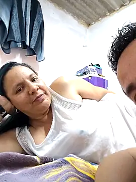 DosAlmasArdientesED online show from March 25, 2026, 9:57 pm