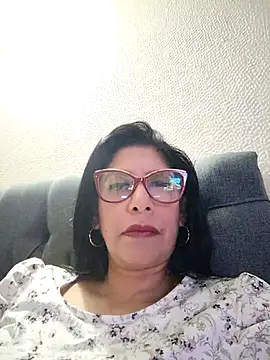 SamanthaRosse01  online show from May 9, 2026, 11:52 pm