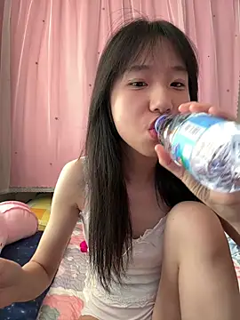 nina5201 online show from June 12, 2026, 12:41 am