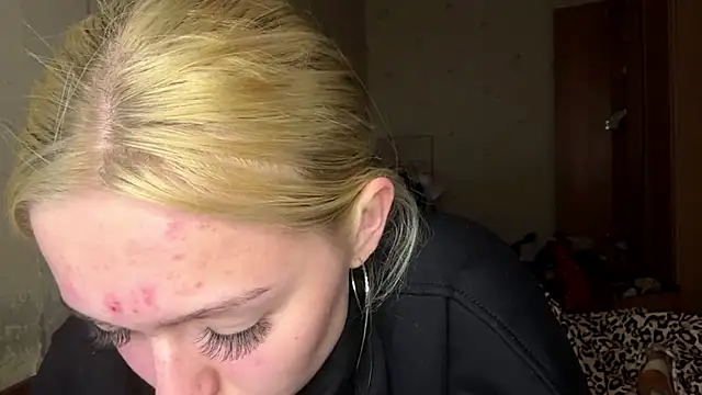 Sophia Blonde online show from April 28, 2026, 3:38 pm
