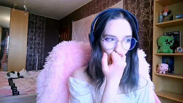 Snapshot of baby_onface chatting on April 28, 2026, 8:52 am baby onface online show from April 28, 2026, 8:52 am