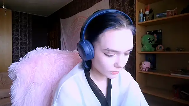 Snapshot of baby_onface chatting on May 14, 2026, 8:33 am baby onface online show from May 14, 2026, 8:33 am