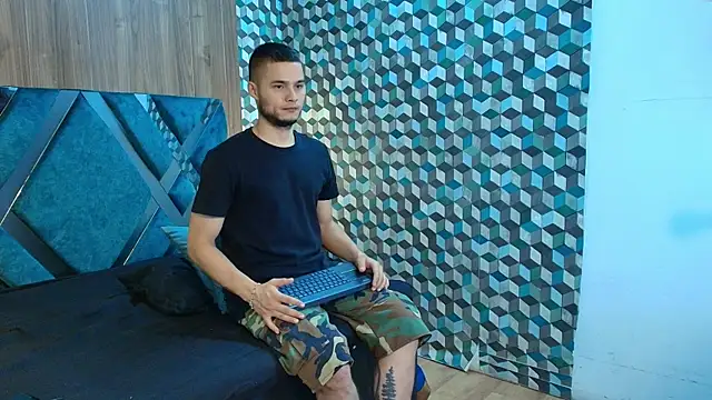 Snapshot of Joaho_Fernandez chatting on July 15, 2026, 8:49 pm Joaho Fernandez online show from July 15, 2026, 8:49 pm