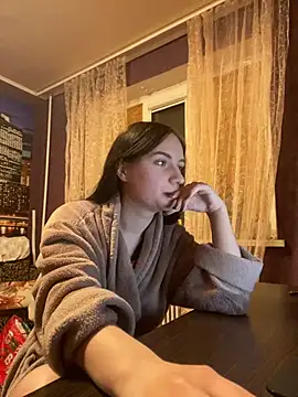 Avellya online show from April 1, 2026, 11:45 pm