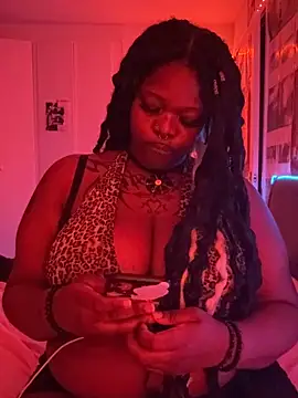Snapshot of Nyla_xox chatting on May 6, 2026, 8:46 pm Nyla xox online show from May 6, 2026, 8:46 pm