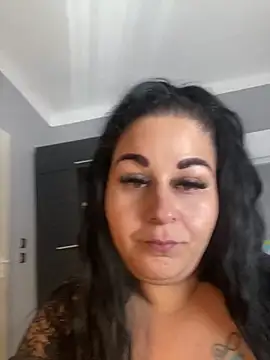 Szandra26 online show from April 21, 2026, 1:07 pm