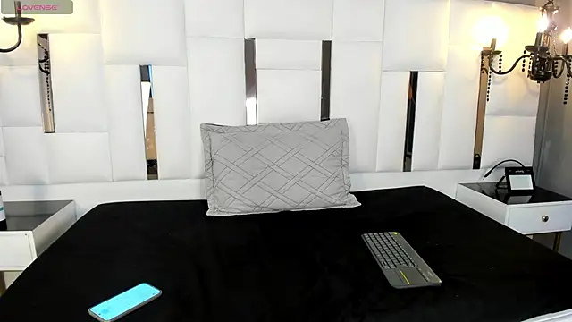 Snapshot of magic_zantana chatting on April 8, 2026, 5:47 pm magic zantana online show from April 8, 2026, 5:47 pm