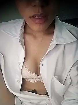 Snapshot of Miyumi1137 chatting on March 31, 2026, 9:55 am Miyumi1137 online show from March 31, 2026, 9:55 am