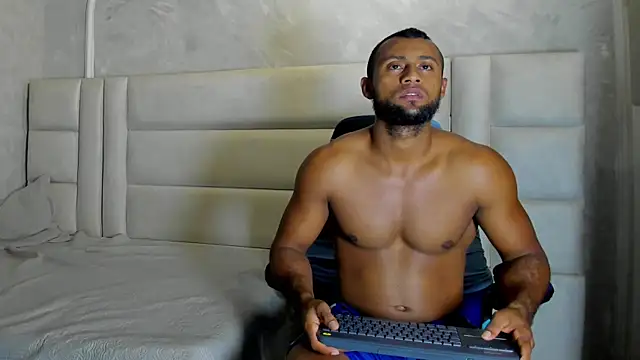 Snapshot of Dark_lennox chatting on April 8, 2026, 12:50 pm Dark lennox online show from April 8, 2026, 12:50 pm