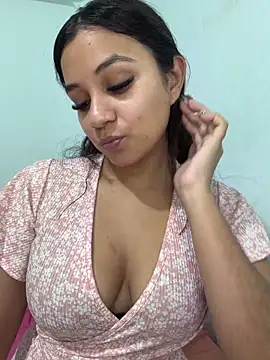 Snapshot of Colochitapupy chatting on April 23, 2026, 3:57 am Colochitapupy online show from April 23, 2026, 3:57 am