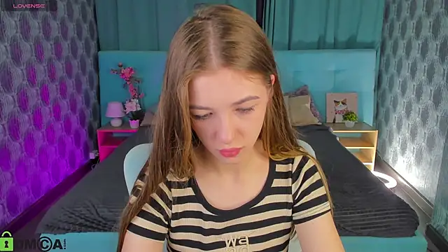 Miss Shanel online show from May 6, 2026, 12:58 am
