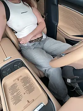 KatyMotS online show from April 14, 2026, 12:32 pm