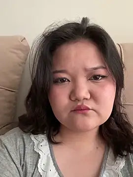 Snapshot of Lilit_Akato chatting on April 4, 2026, 10:33 am Lilit Akato online show from April 4, 2026, 10:33 am