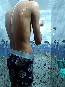 Snapshot of its_coco72 chatting on April 6, 2026, 11:00 am its coco72 online show from April 6, 2026, 11:00 am