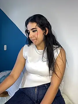 Snapshot of Gabyfosterr__ chatting on April 2, 2026, 9:32 pm Gabyfosterr online show from April 2, 2026, 9:32 pm