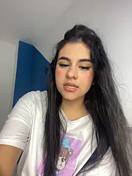 Snapshot of Gabyfosterr__ chatting on April 5, 2026, 2:51 am Gabyfosterr online show from April 5, 2026, 2:51 am