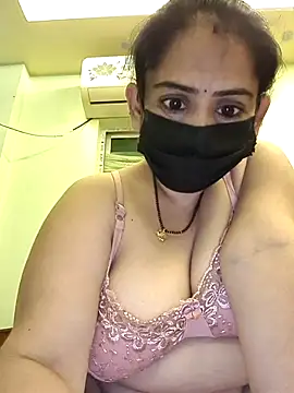 Snapshot of sonalidey5564 chatting on April 29, 2026, 6:03 pm sonalidey5564 online show from April 29, 2026, 6:03 pm