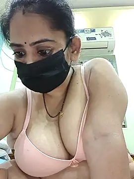 Snapshot of sonalidey5564 chatting on April 26, 2026, 2:36 pm sonalidey5564 online show from April 26, 2026, 2:36 pm