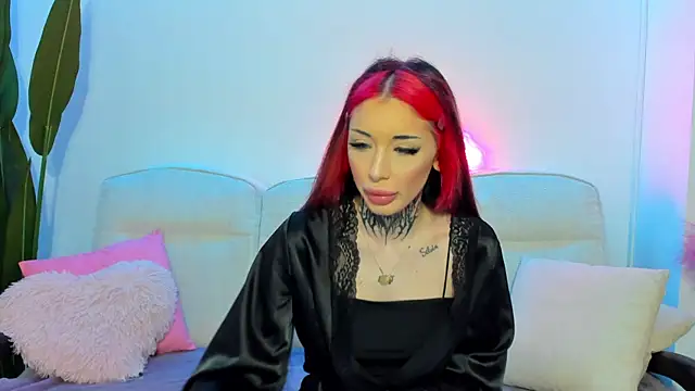 Cassy-Foxy online show from April 21, 2026, 5:25 am
