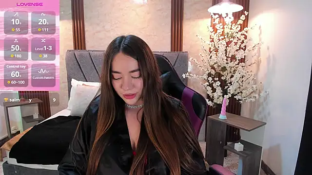 Snapshot of Anissa_m_ chatting on April 16, 2026, 9:39 pm Anissa m online show from April 16, 2026, 9:39 pm