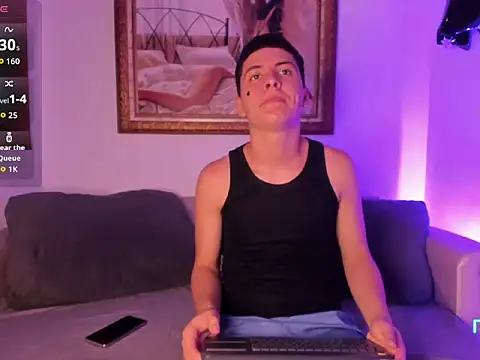 Snapshot of Axel_OS chatting on April 2, 2026, 2:52 am Axel OS online show from April 2, 2026, 2:52 am