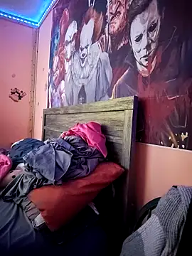 Snapshot of 023thickandjuicy07 chatting on April 1, 2026, 4:37 pm 023thickandjuicy07 online show from April 1, 2026, 4:37 pm