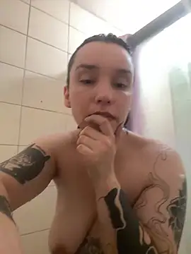 BestBrazilianGirlfriend online show from June 19, 2026, 9:42 pm