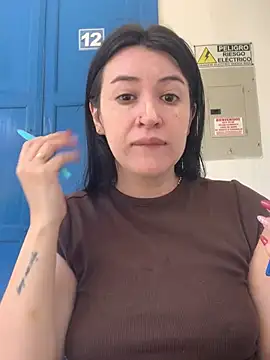 Snapshot of AvaVictori chatting on May 1, 2026, 4:34 pm AvaVictori online show from May 1, 2026, 4:34 pm