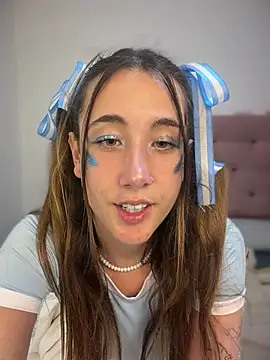 Snapshot of AlissonDavenport chatting on June 18, 2026, 12:09 am AlissonDavenport online show from June 18, 2026, 12:09 am