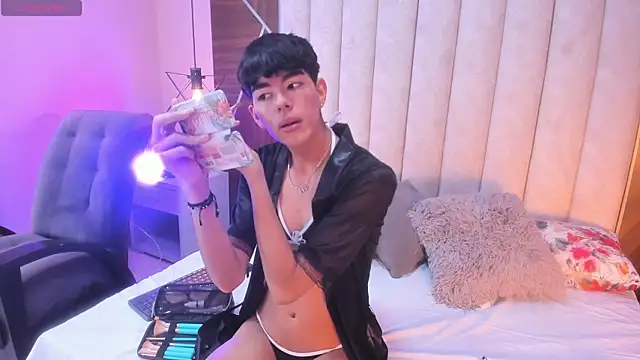 CAROLYNFOSTER online show from March 28, 2026, 10:27 am