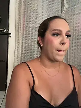 victoria luxx  online show from March 26, 2026, 10:40 pm