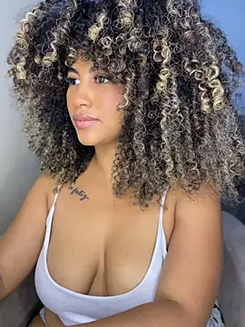 Snapshot of Kendra_curly chatting on July 17, 2026, 8:50 pm Kendra curly online show from July 17, 2026, 8:50 pm