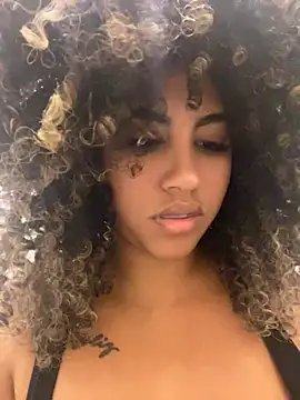 Snapshot of Kendra_curly chatting on July 17, 2026, 3:48 am Kendra curly online show from July 17, 2026, 3:48 am