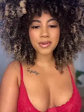 Snapshot of Kendra_curly chatting on August 8, 2026, 5:03 am Kendra curly online show from August 8, 2026, 5:03 am