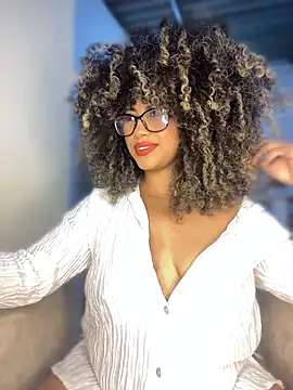 Snapshot of Kendra_curly chatting on July 19, 2026, 9:55 pm Kendra curly online show from July 19, 2026, 9:55 pm