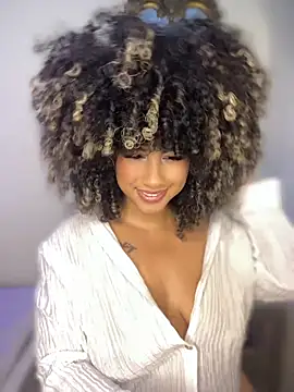 Snapshot of Kendra_curly chatting on August 5, 2026, 12:48 am Kendra curly online show from August 5, 2026, 12:48 am