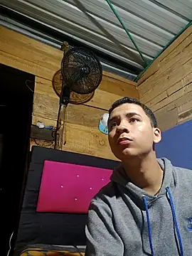 Emyli Liamm online show from March 26, 2026, 9:07 am