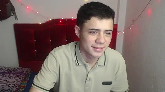 Snapshot of Jairito_989 chatting on April 14, 2026, 1:05 pm Jairito 989 online show from April 14, 2026, 1:05 pm