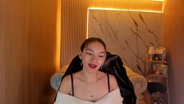 Snapshot of Paulin_roses_tf chatting on May 7, 2026, 2:42 pm Paulin roses tf online show from May 7, 2026, 2:42 pm