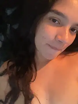 Morena  Florr online show from April 13, 2026, 9:30 pm