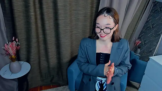 LatashaAli online show from March 28, 2026, 1:23 pm