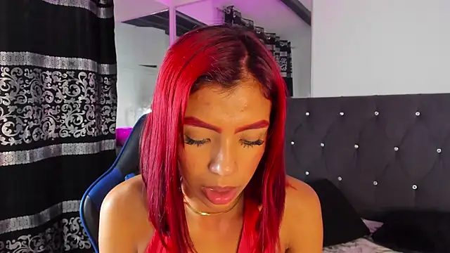 Snapshot of Scarlet__Rosse chatting on June 20, 2026, 7:24 am Scarlet Rosse online show from June 20, 2026, 7:24 am