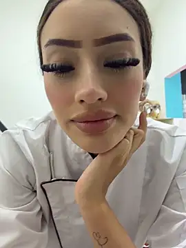 SUSYMIILS online show from April 23, 2026, 6:20 pm