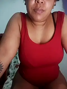 kimberlly25 online show from May 20, 2026, 3:42 pm