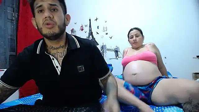 Snapshot of allison_maxtattoo_ chatting on April 27, 2026, 3:37 am allison maxtattoo online show from April 27, 2026, 3:37 am