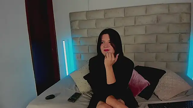 Snapshot of MatthewDavis_ chatting on June 24, 2026, 3:27 am MatthewDavis online show from June 24, 2026, 3:27 am