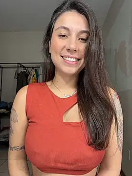 Carolzinhalux69 online show from June 1, 2026, 4:39 pm