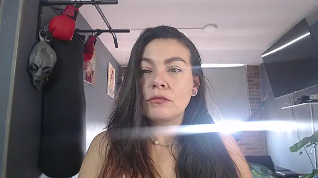 Snapshot of _bonnie_and_clyde chatting on April 28, 2026, 8:13 pm bonnie and clyde online show from April 28, 2026, 8:13 pm