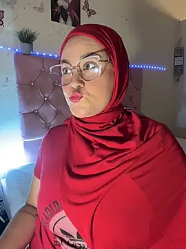 Snapshot of Marian_fadel chatting on July 2, 2026, 1:39 pm Marian fadel online show from July 2, 2026, 1:39 pm