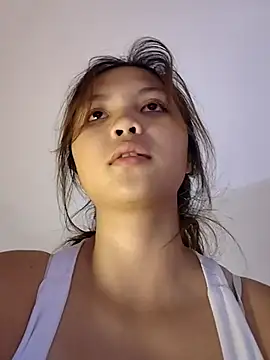 Snapshot of sweet_21_1 chatting on June 6, 2026, 6:35 pm sweet 21 1 online show from June 6, 2026, 6:35 pm